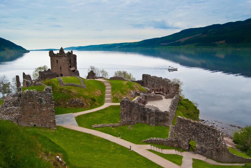 urquhart vár, Loch Ness - tó